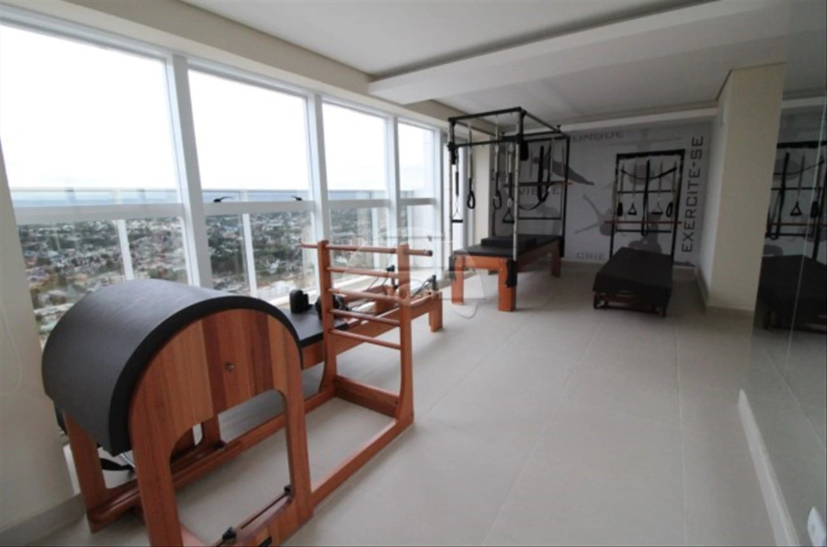 Apartamento mobiliado, 50 m², com janelas do piso ao teto — photo 11