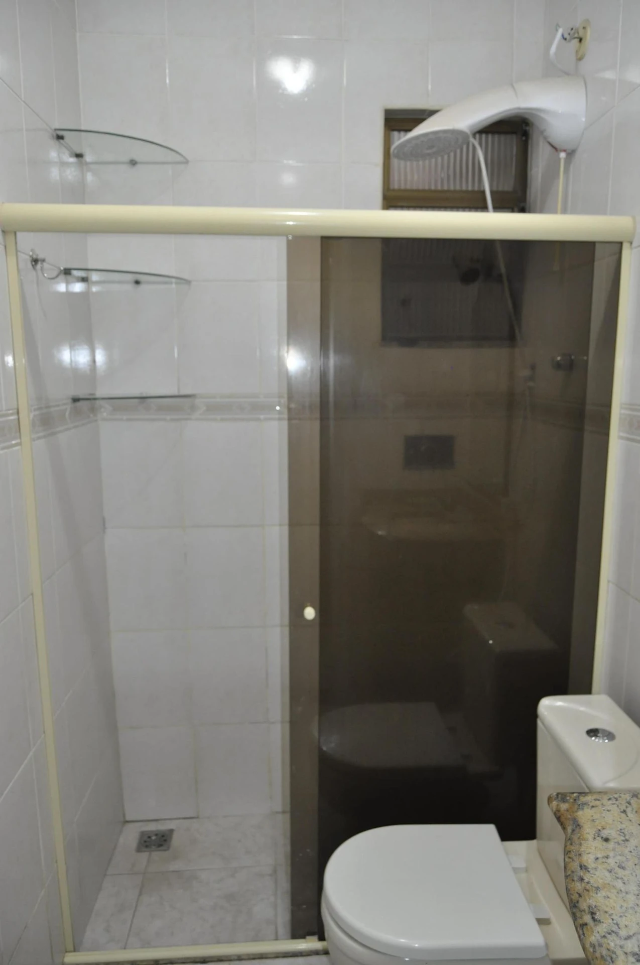 Condo house with 3 bedrooms and a suite — photo 25