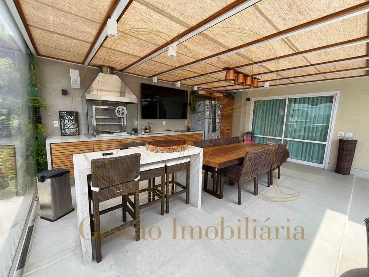 Apartamento mobiliado de 290 m² com 3 quartos e 4 banheiros — photo 4