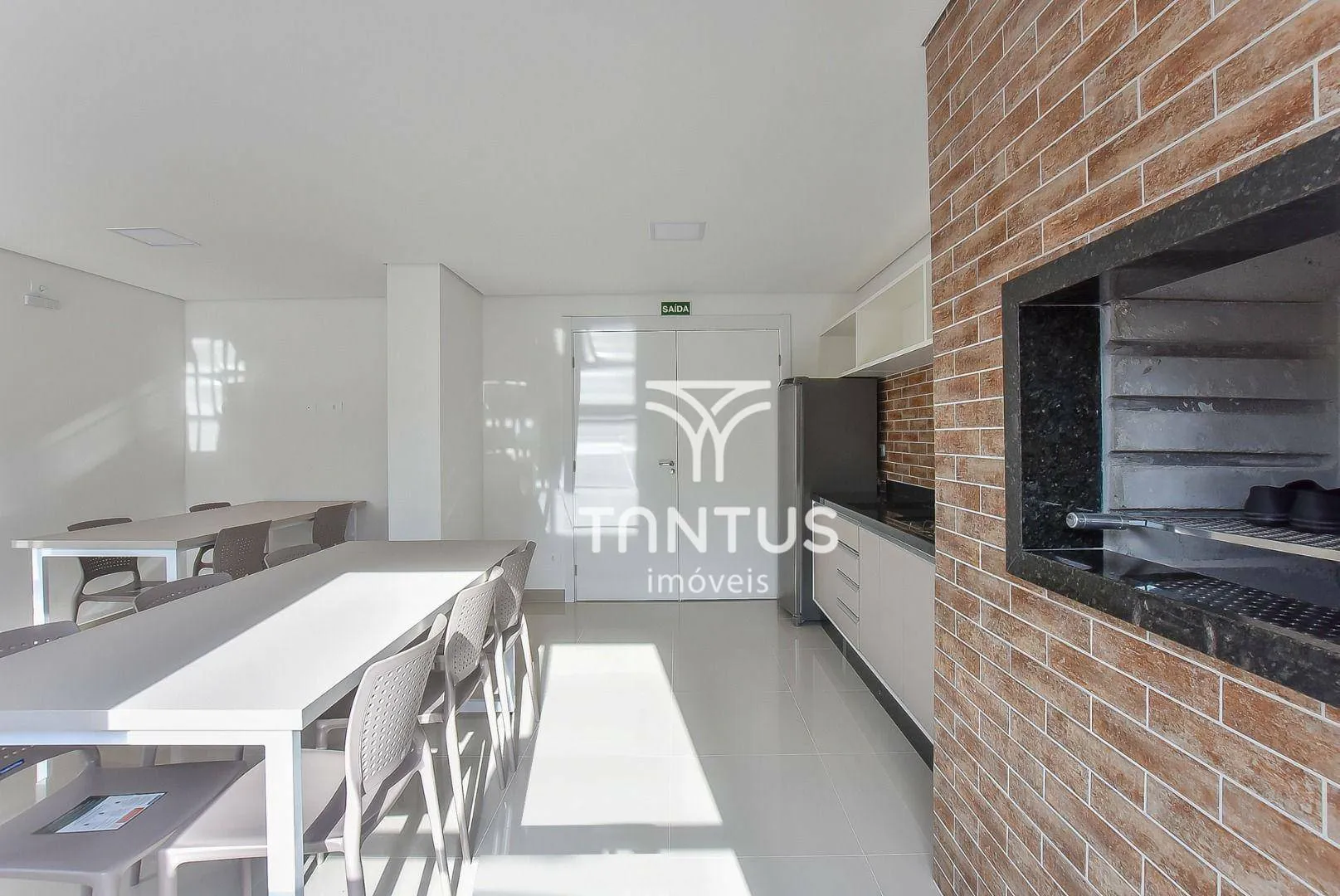 2-bedroom apartment with 2 parking spaces and en-suite — photo 33