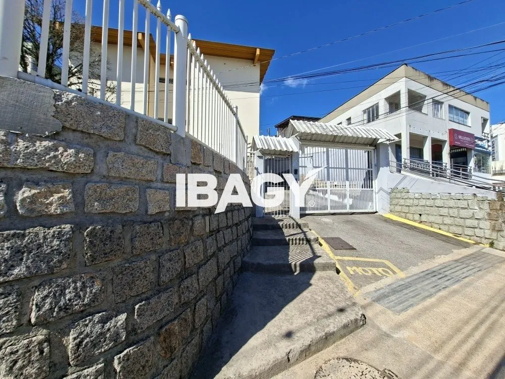 Квартира на первом этаже: 2 спальни и кухня с газом — photo 15