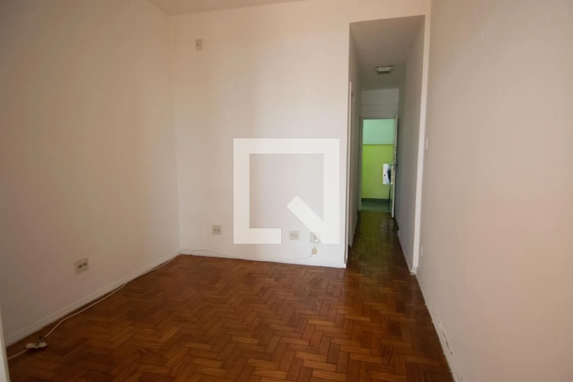Monoambiente con piso de madera o laminado en Rio de Janeiro — photo 20