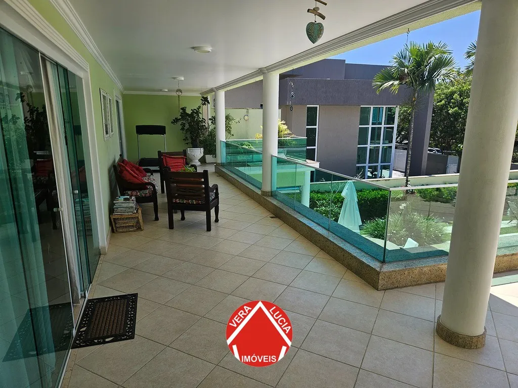 Furnished 600 m² house with 6 en-suite bedrooms — photo 20