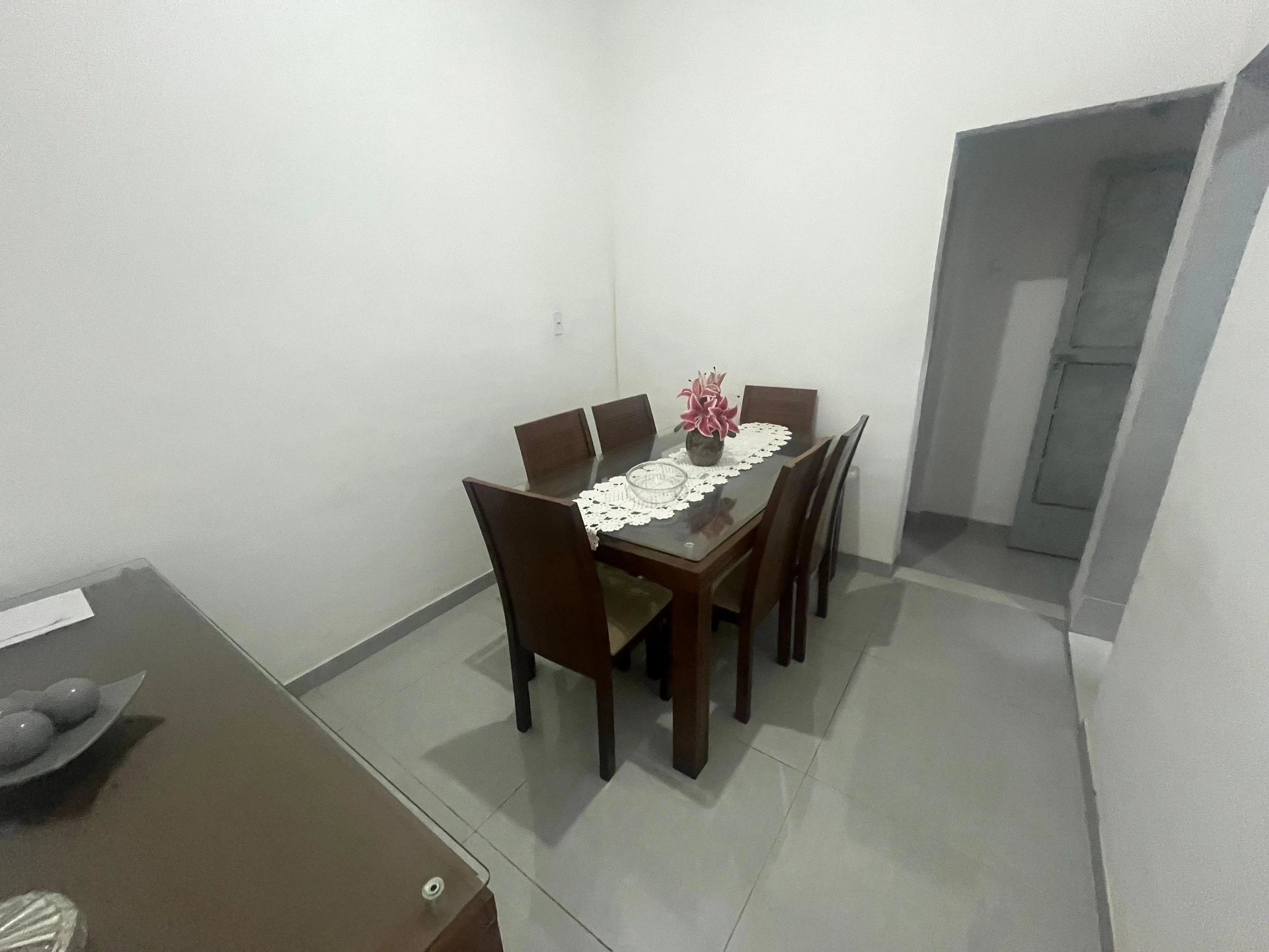 80 m² house with a walk-in closet and a home office — photo 17