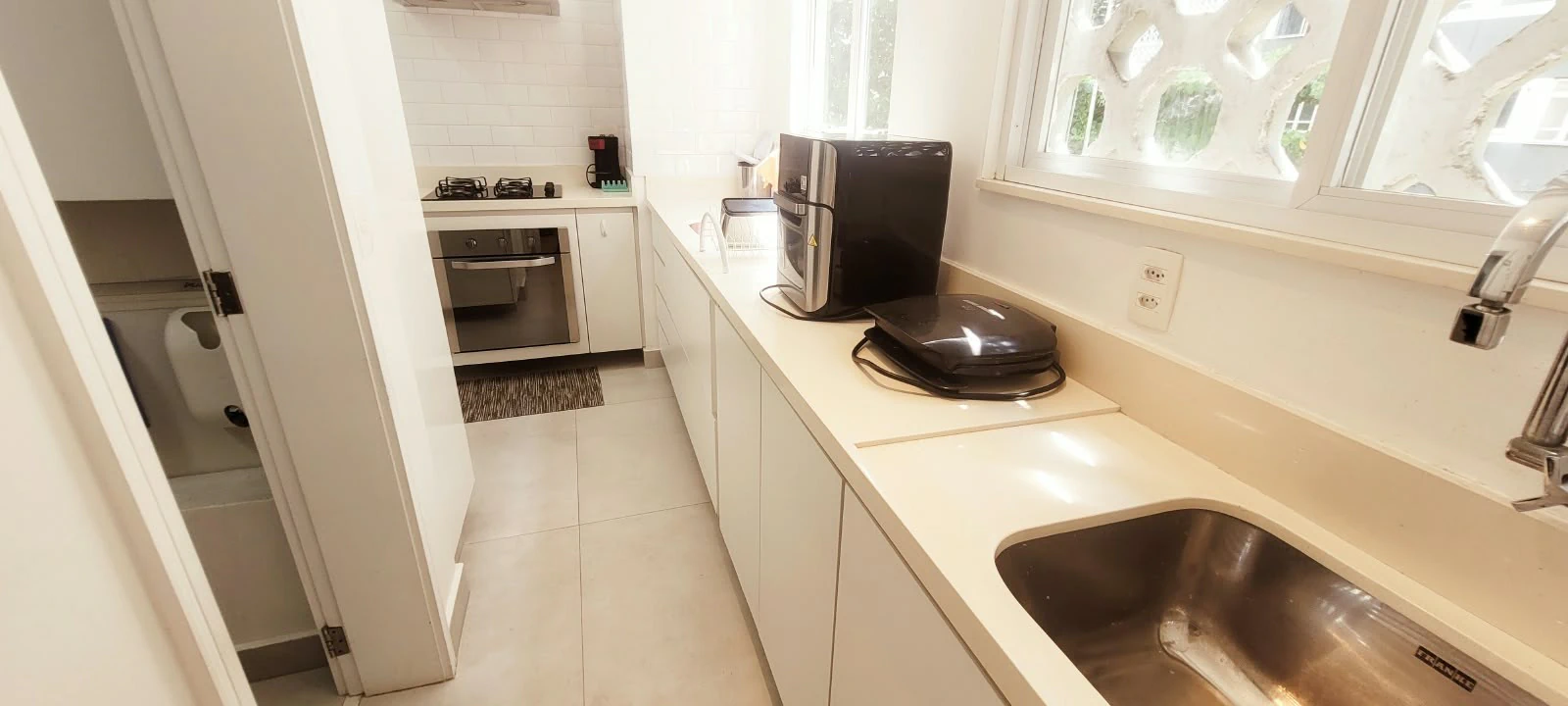 3-bedroom apartment with a washing machine — photo 18