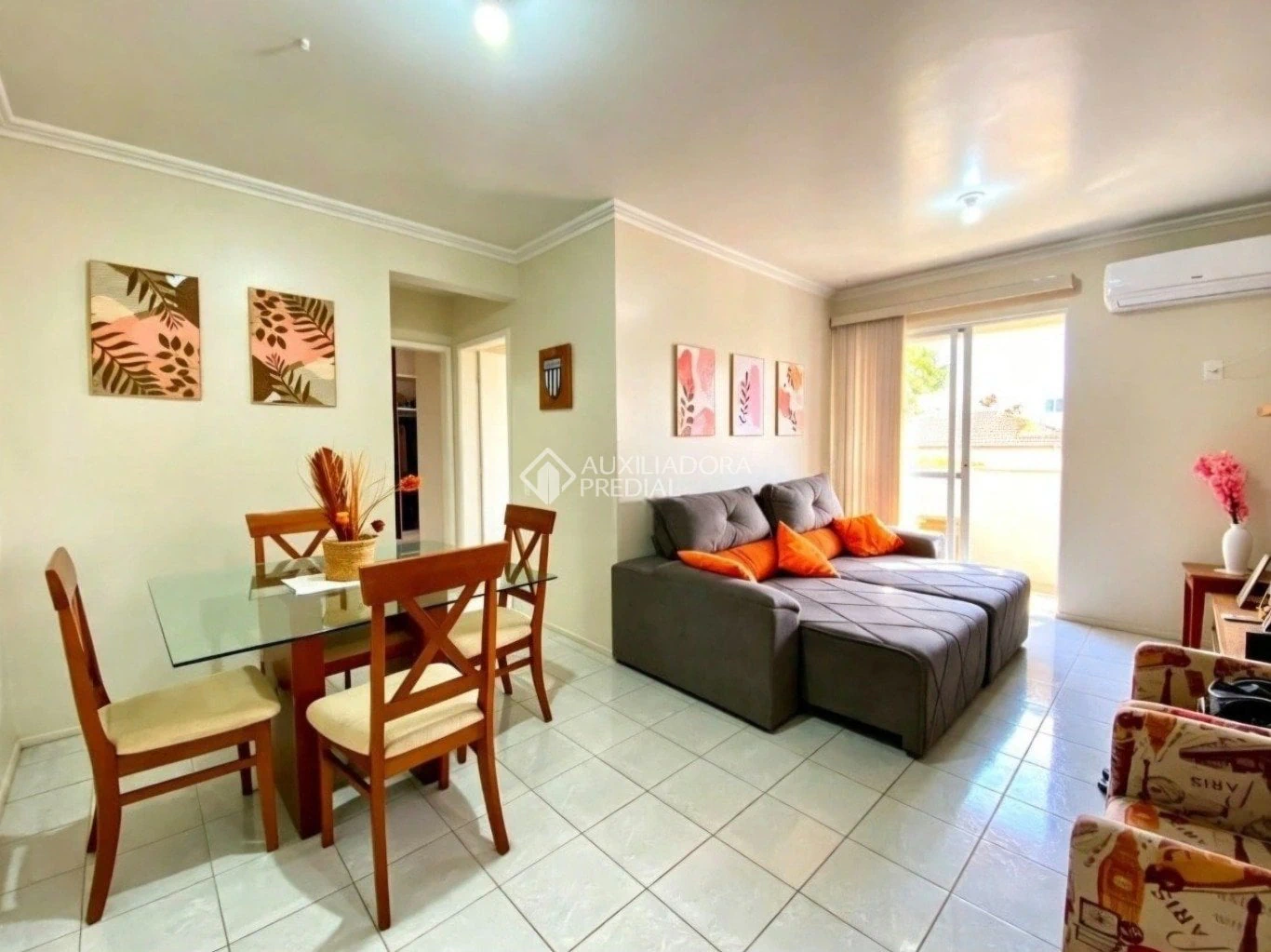 73 m² apartment with 2 bedrooms, balcony and 1 parking