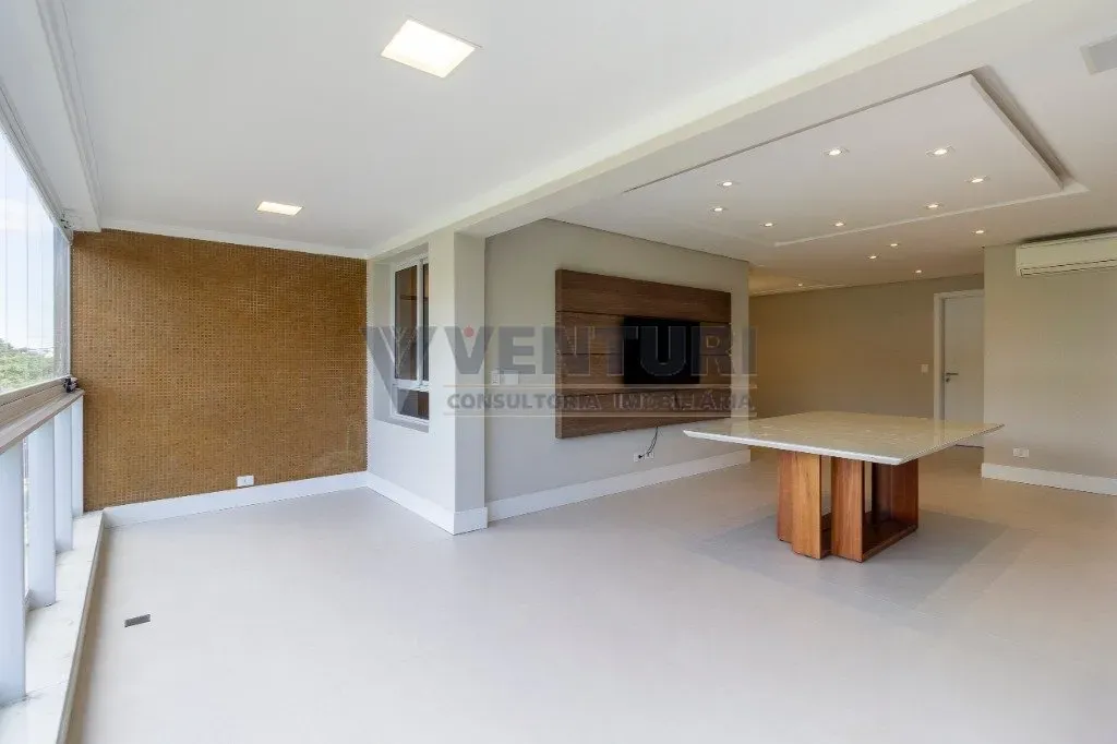 Apartment with 4 bedrooms, 3 parking spots and open kitchen — photo 4