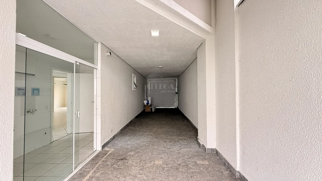 House with 4 bedrooms and a washing machine — photo 17