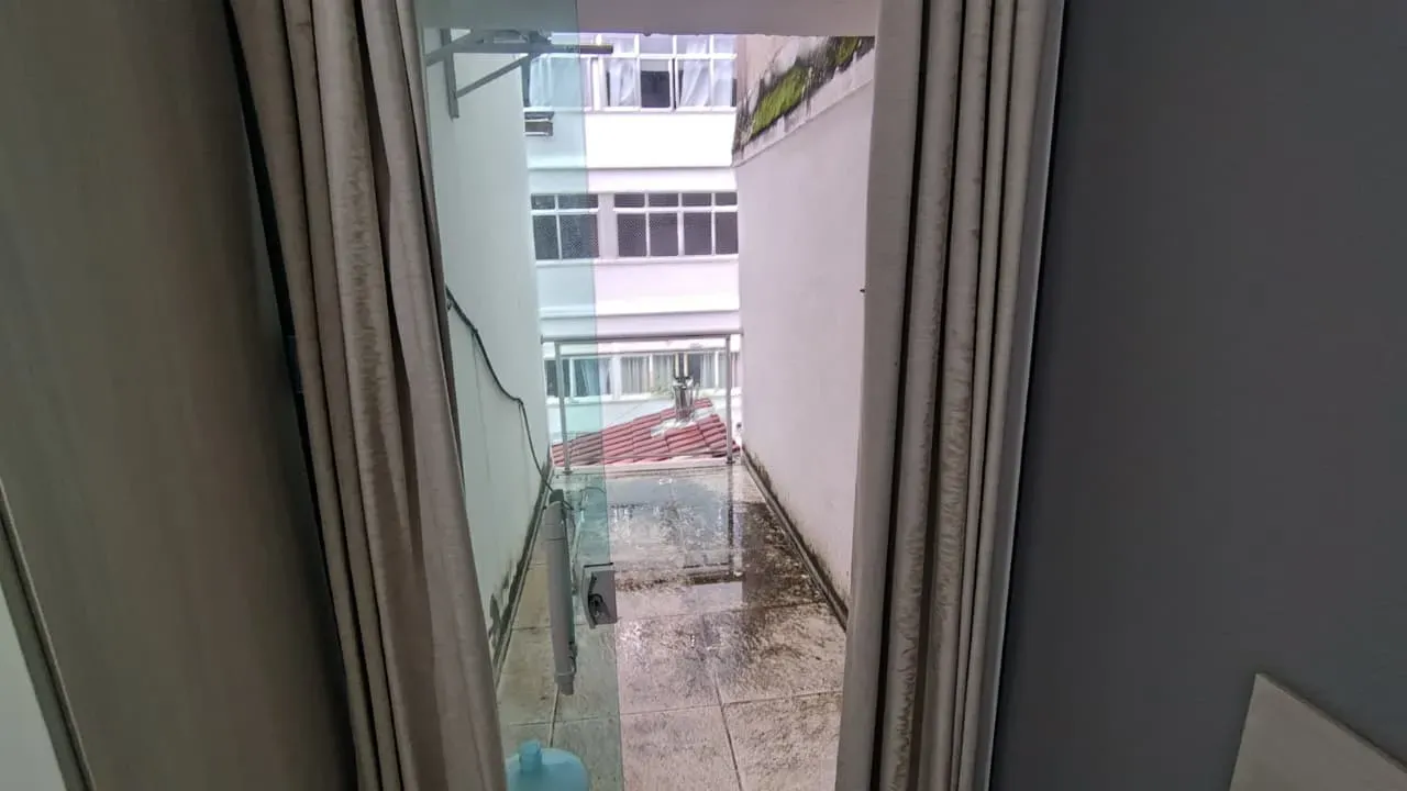 Furnished 180 m² apartment with 3 bedrooms and a suite — photo 31