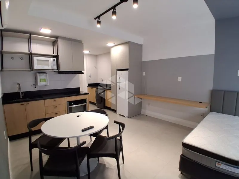 1 quarto e janelas do piso ao teto: apartamento de 45 m² — photo 15