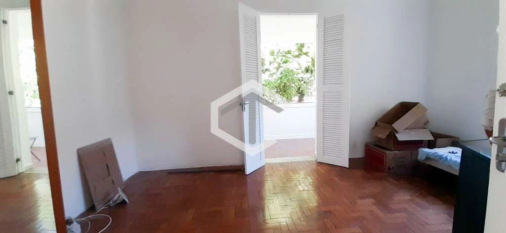 Duplex house with 3 bedrooms and 265 m², private yard — photo 2