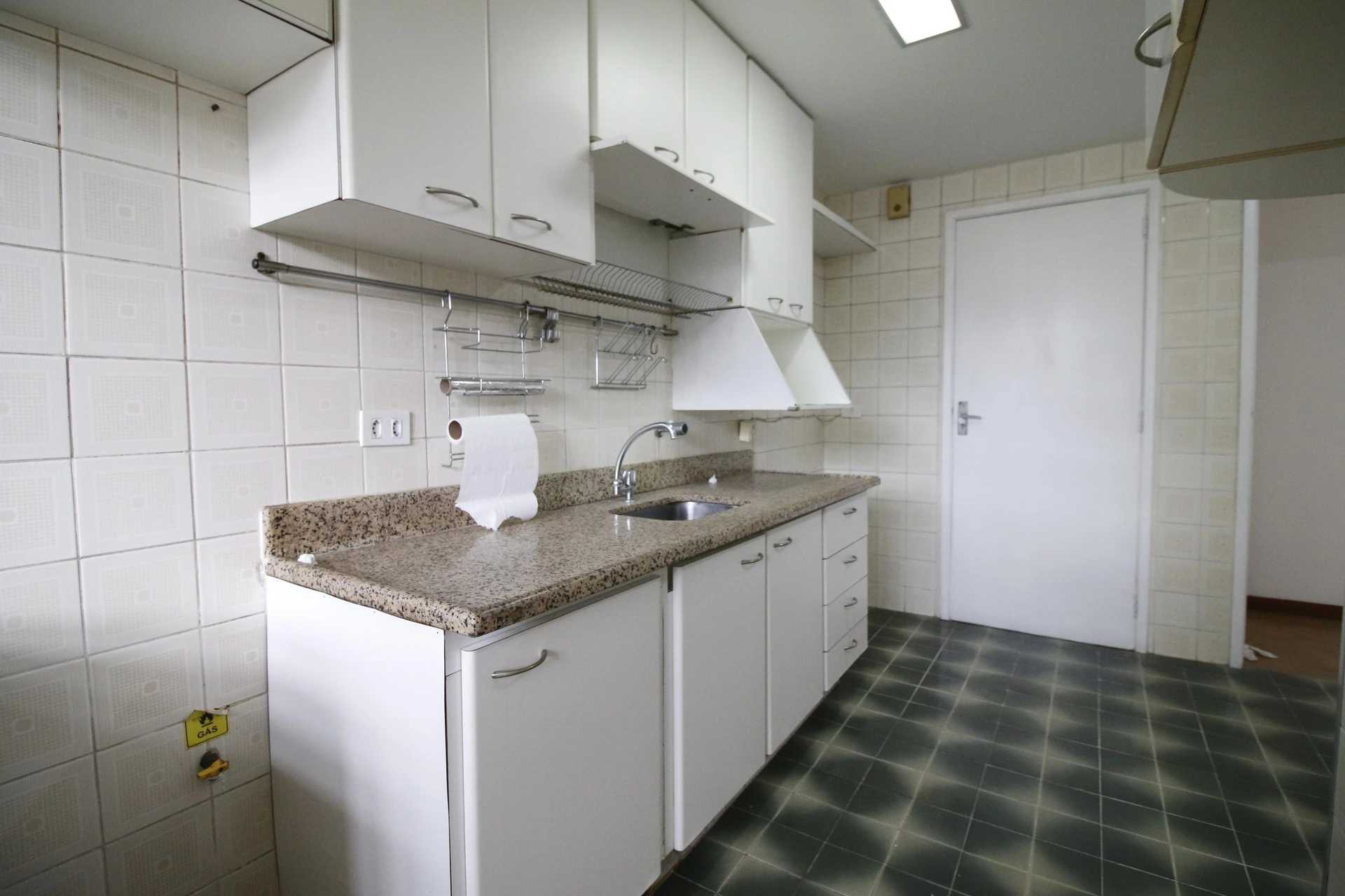 Квартира з 2 спальнями та видом на гори — photo 2