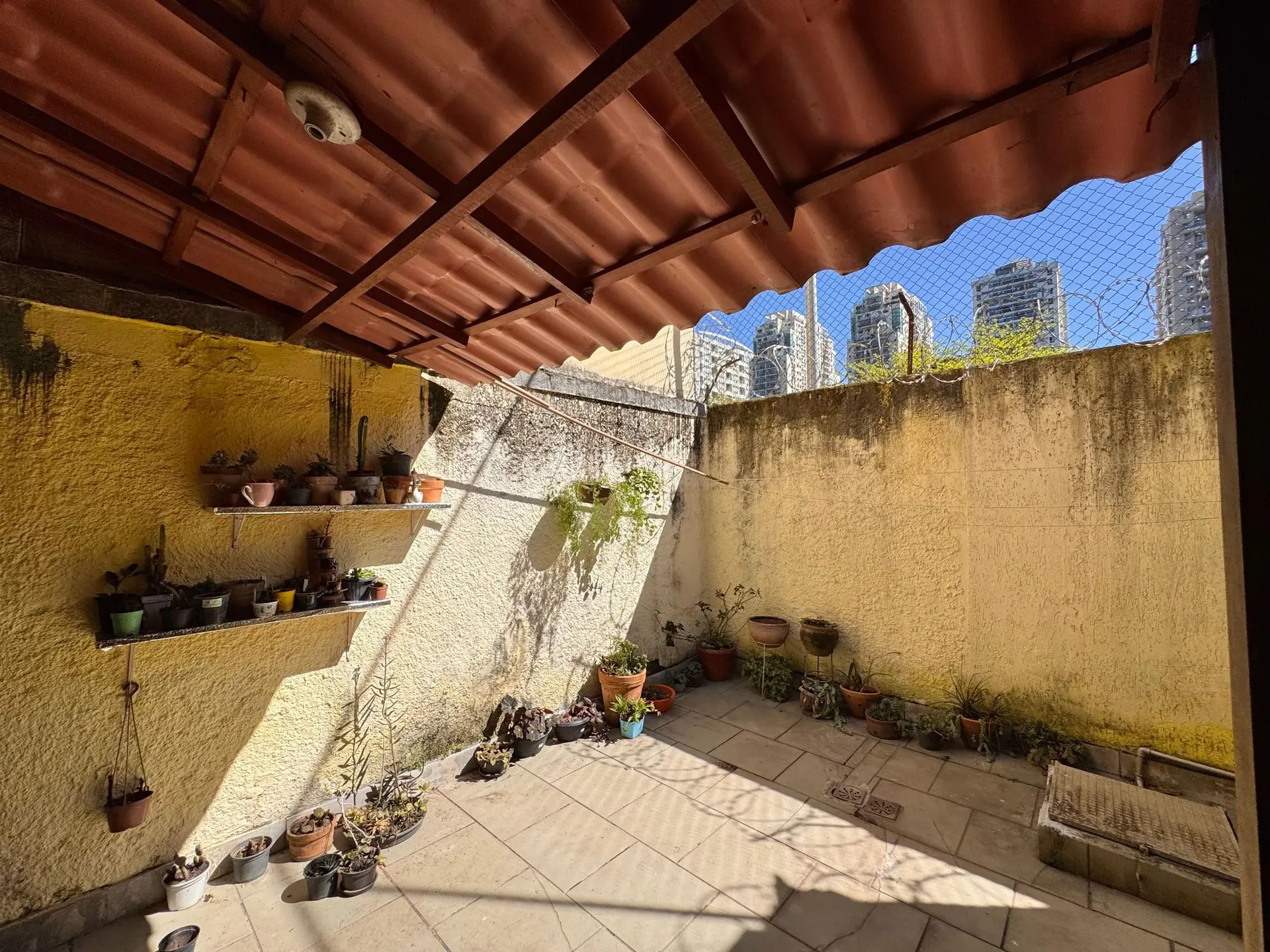 Casa amueblada con aire acondicionado, 4 dormitorios y 3 baños — photo 38