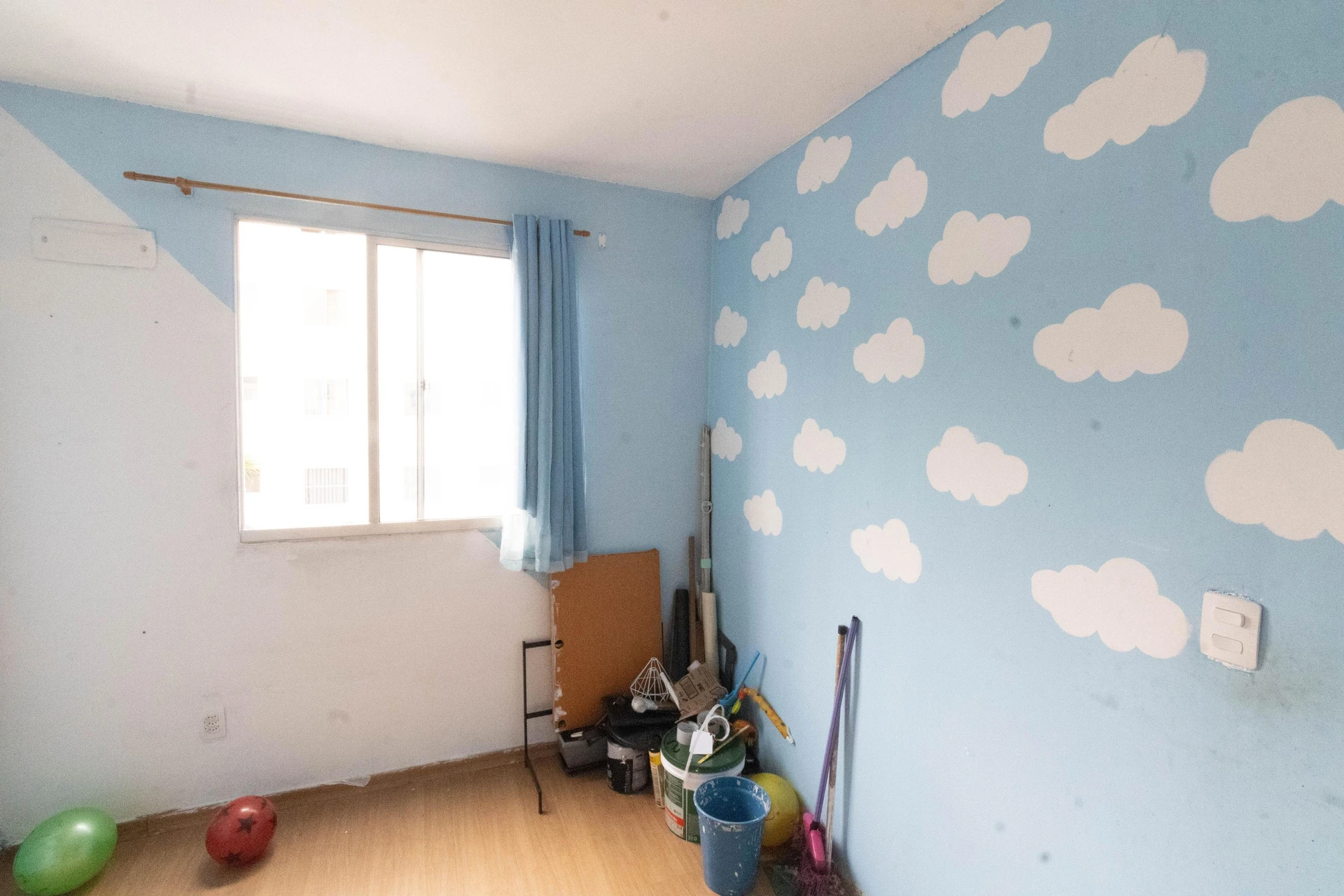 2-bedroom apartment in a building with a pool — photo 15