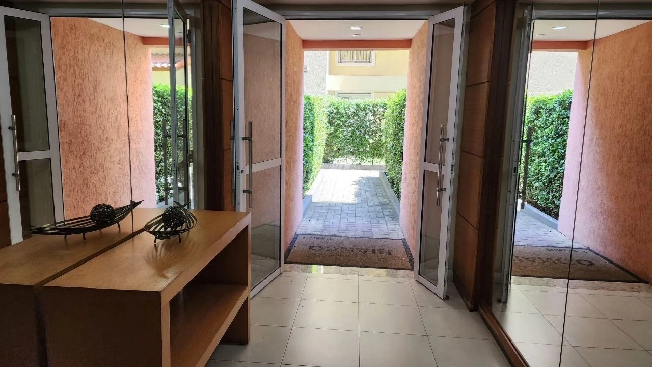 Furnished apartment, 160 m², with a washing machine — photo 11