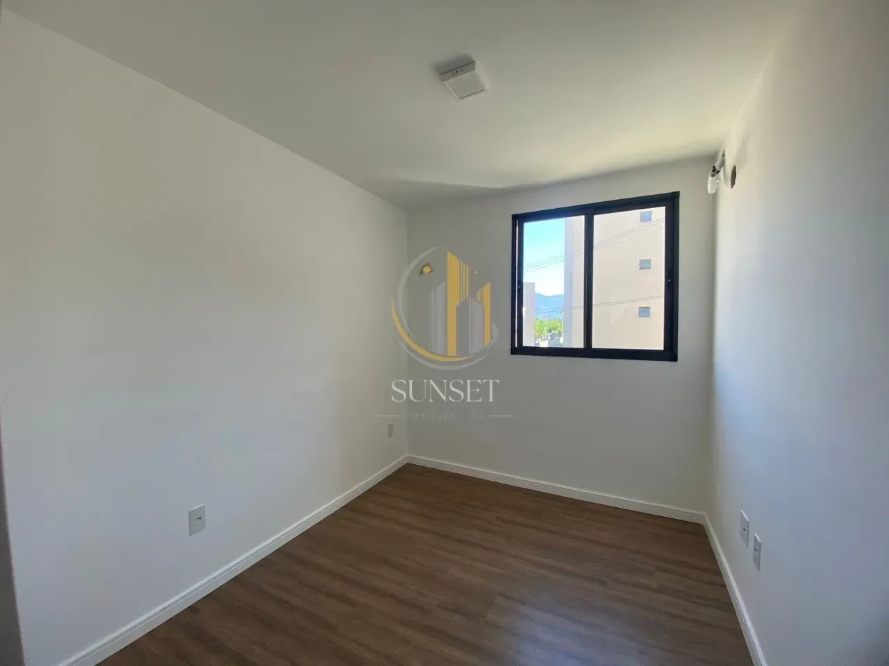 Apartamento de 2 quartos em condomínio com piscina — photo 7