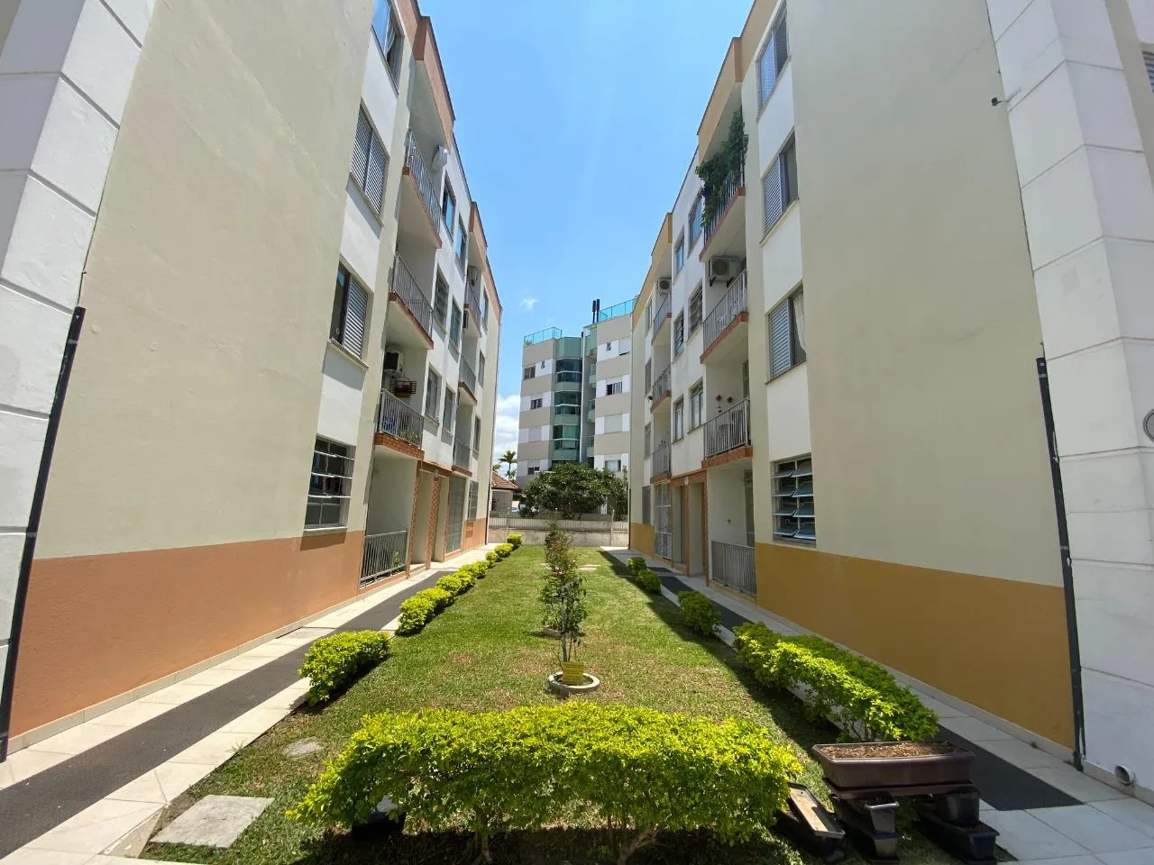 Пральна машина та 2 спальні: квартира 64 м² — photo 17
