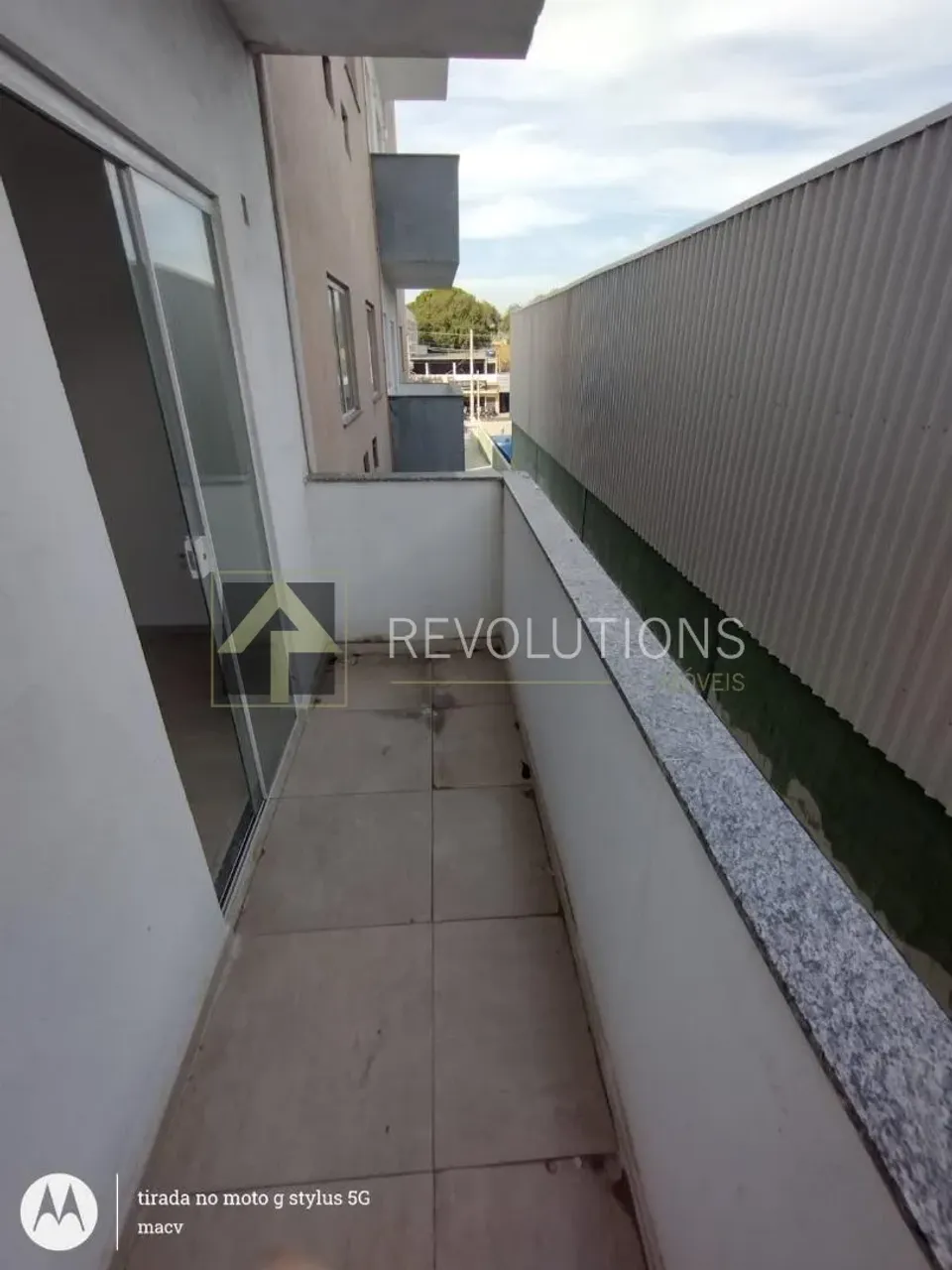 2-bedroom apartment with balcony and laundry area — photo 19