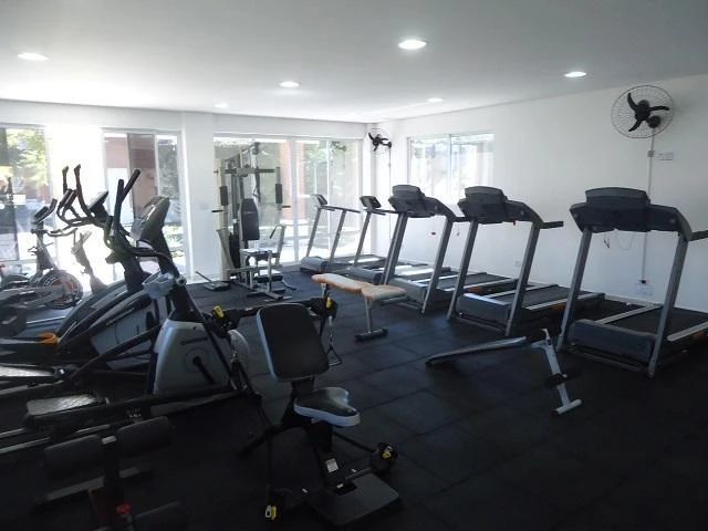 Застеклённый балкон и 3 спальни: дом 180 м² — photo 41