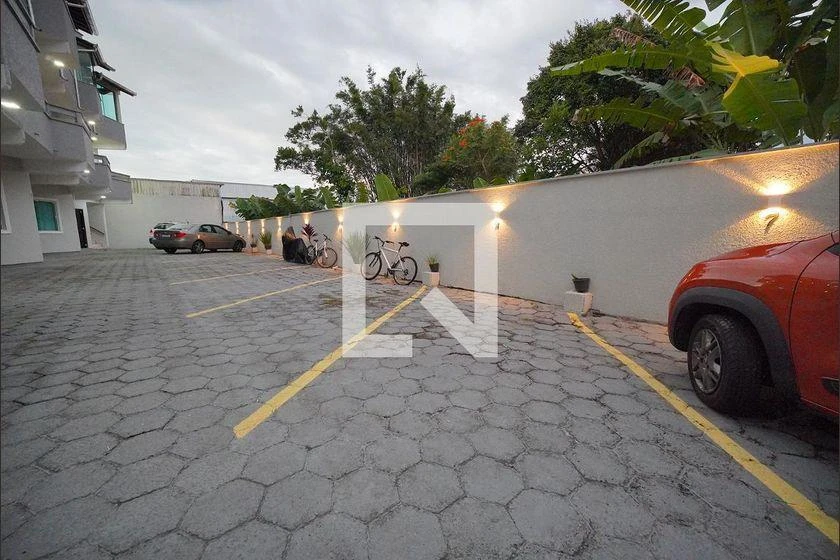 Apartamento de 2 dormitorios y 60 m² con 1 plaza de parking — photo 19
