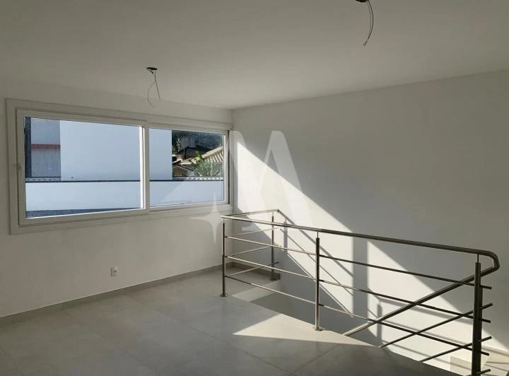 Орендна будинкова оселя з 3 суїтами та 400 м² — photo 7