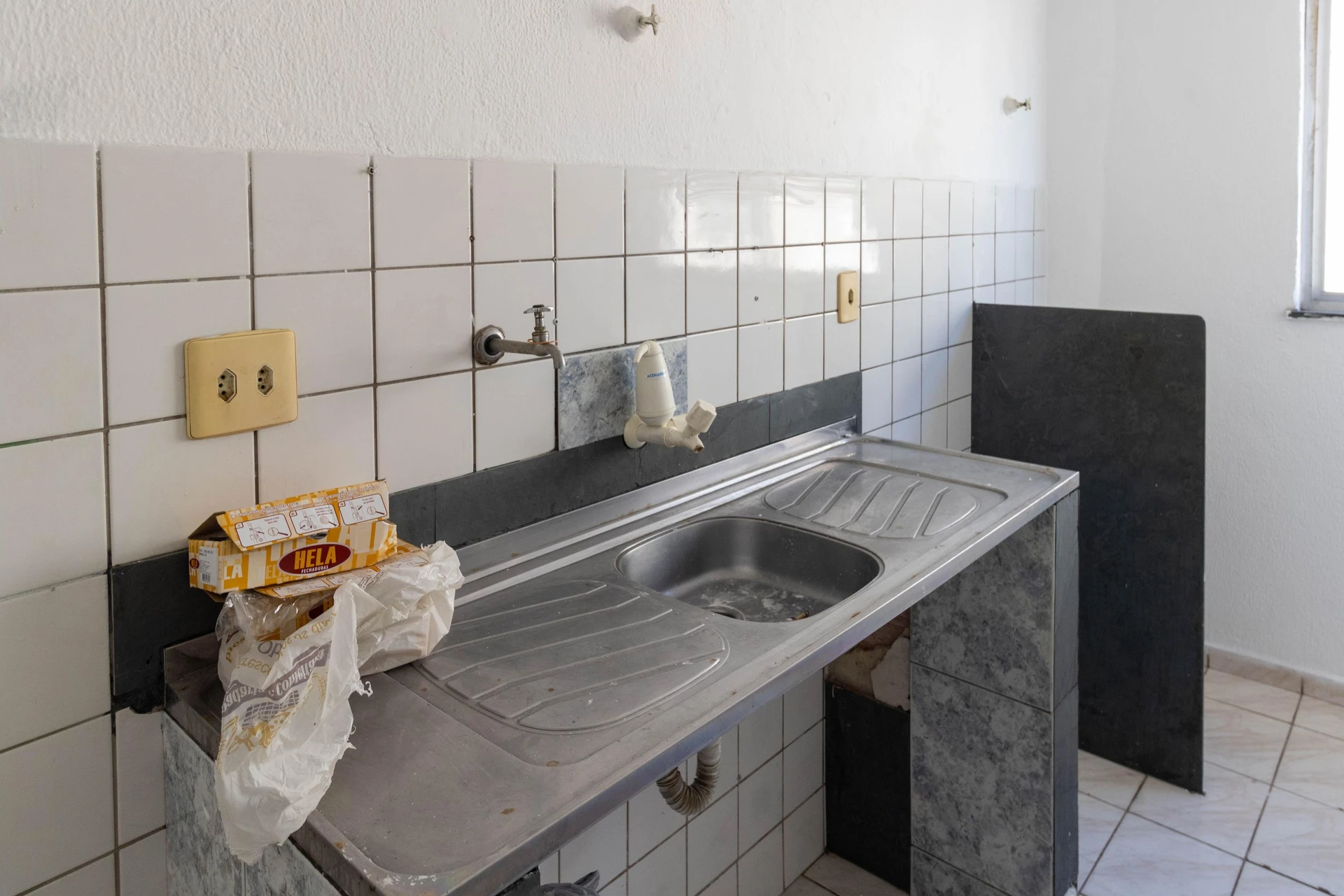 Пустая квартира с 2 спальнями и отдельной кухней — photo 2