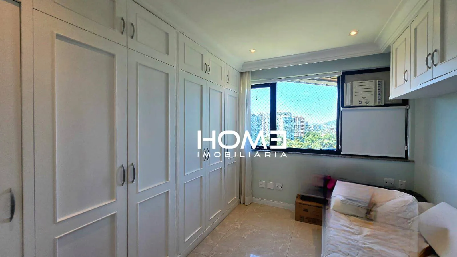 Apartamento mobiliado com 4 quartos e 5 banheiros — photo 22