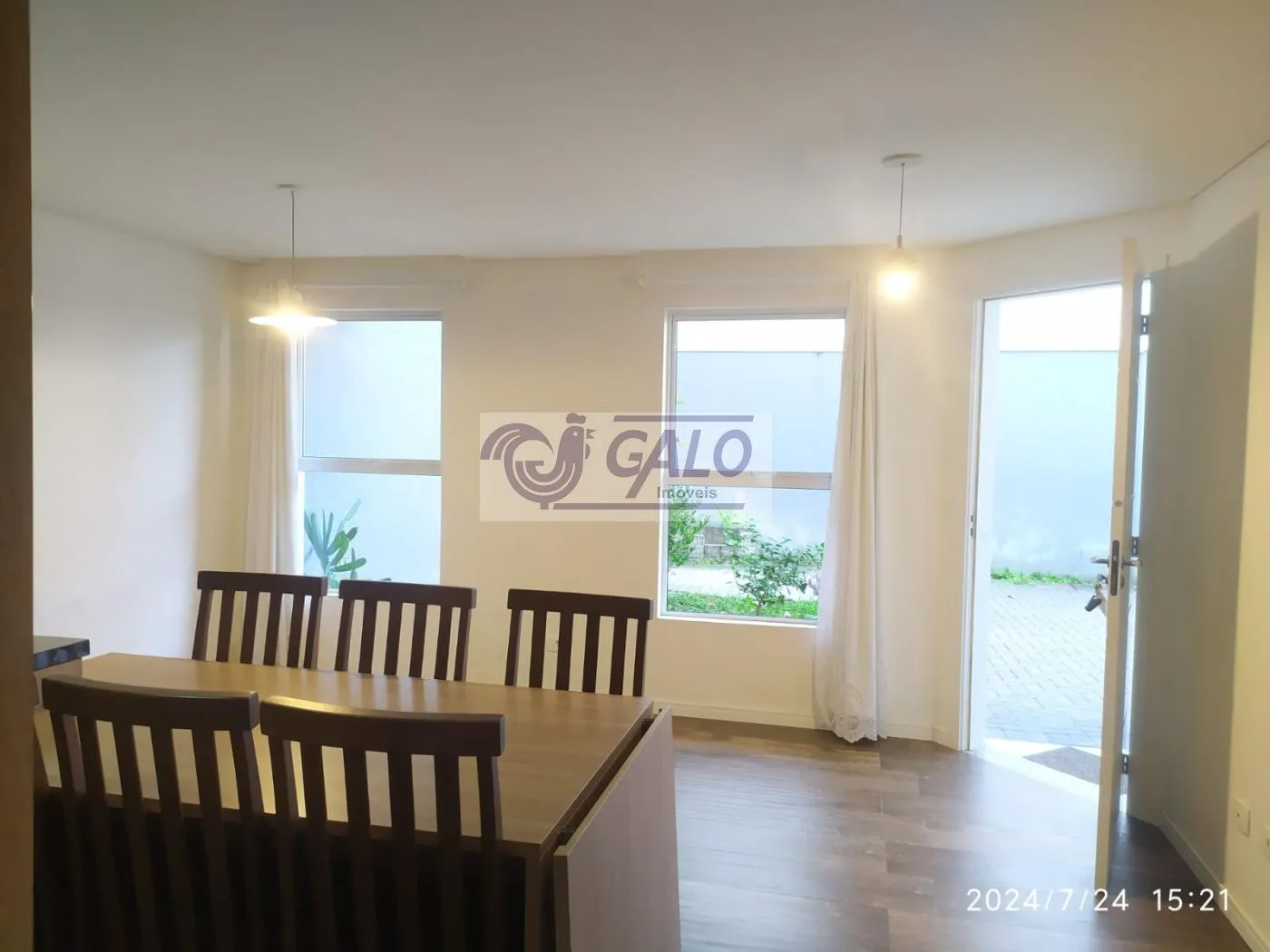 House, 80 m², with wood or laminate floors