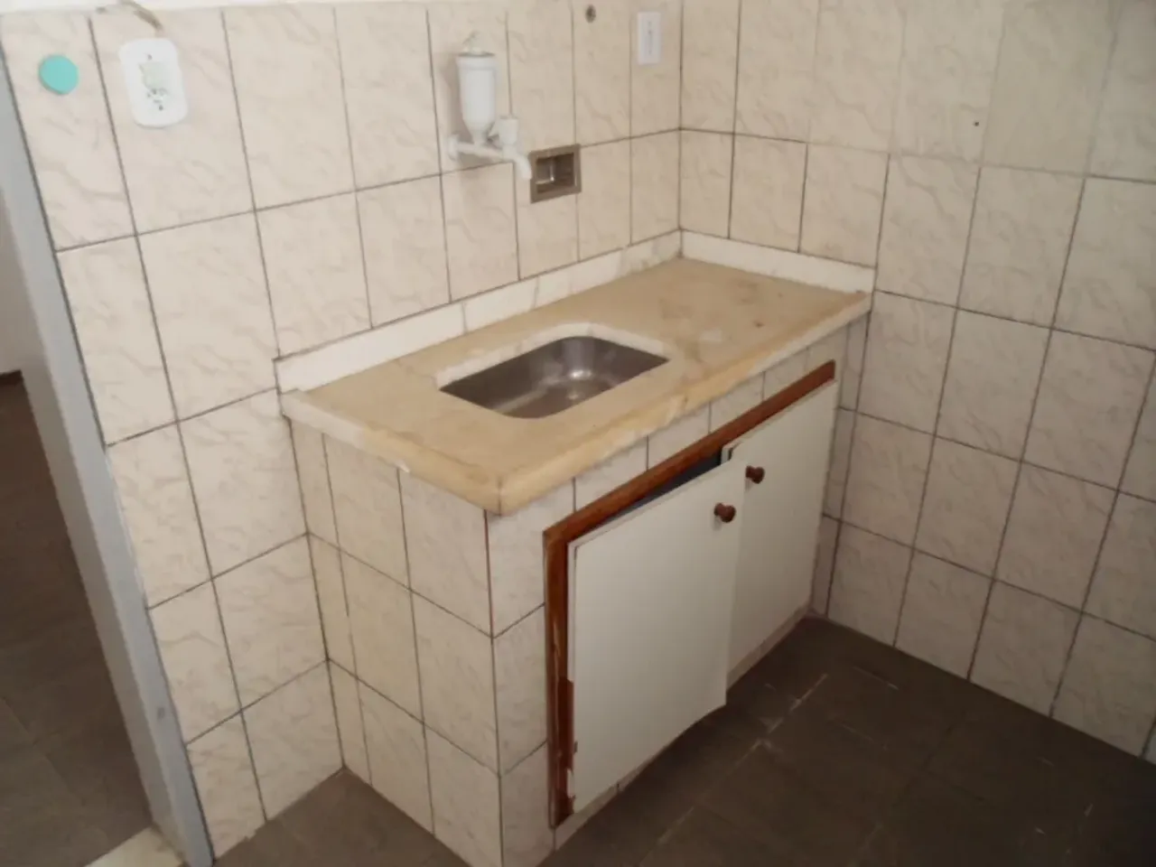 Apartamento conjugado de 27 m² com 1 quarto e cozinha compacta — photo 3