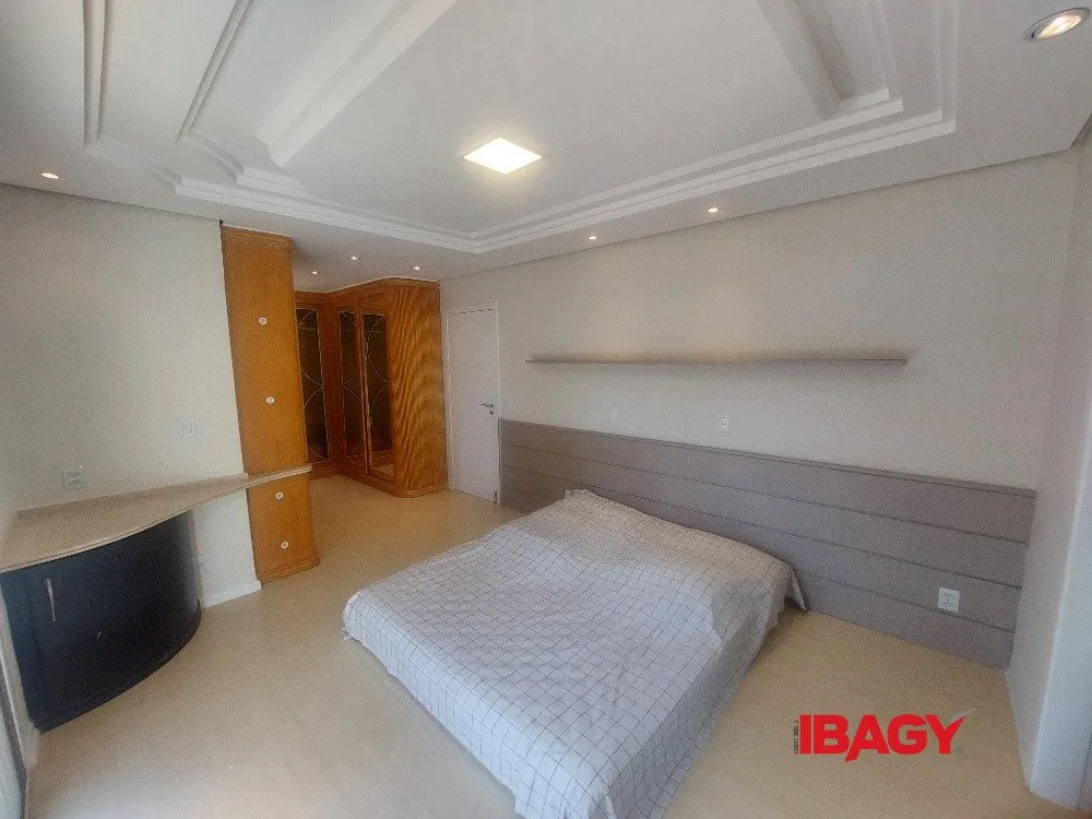 Furnished house with 5 bedrooms on 5200 m² — photo 10