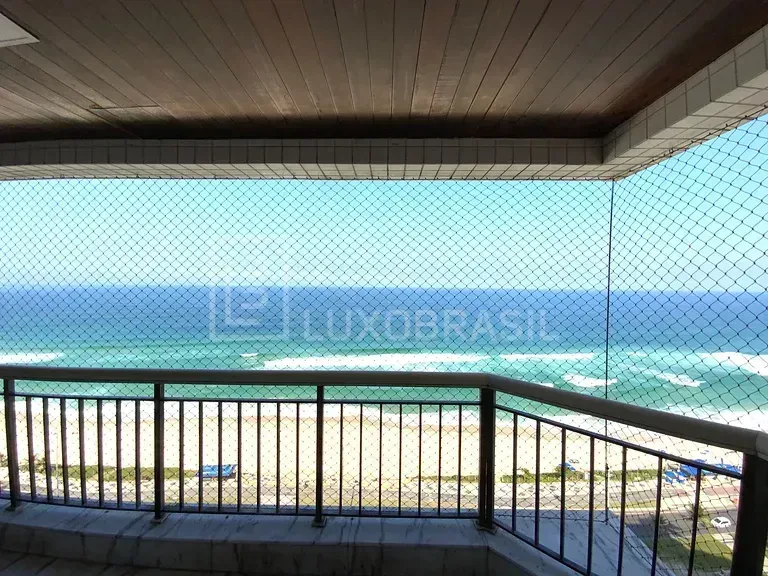 Furnished 3-bedroom apartment with enclosed glass balcony — photo 7