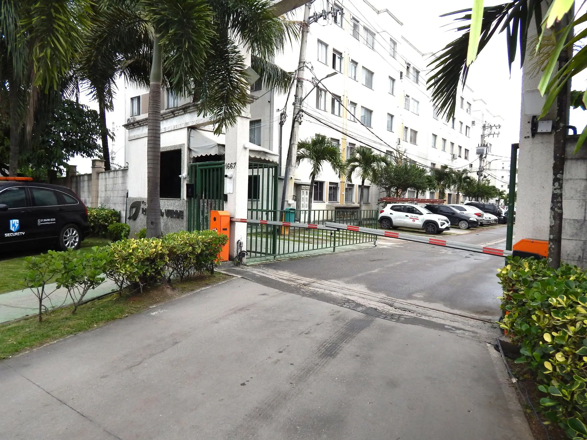Furnished apartment, 42 m², with a grill on the balcony — photo 13