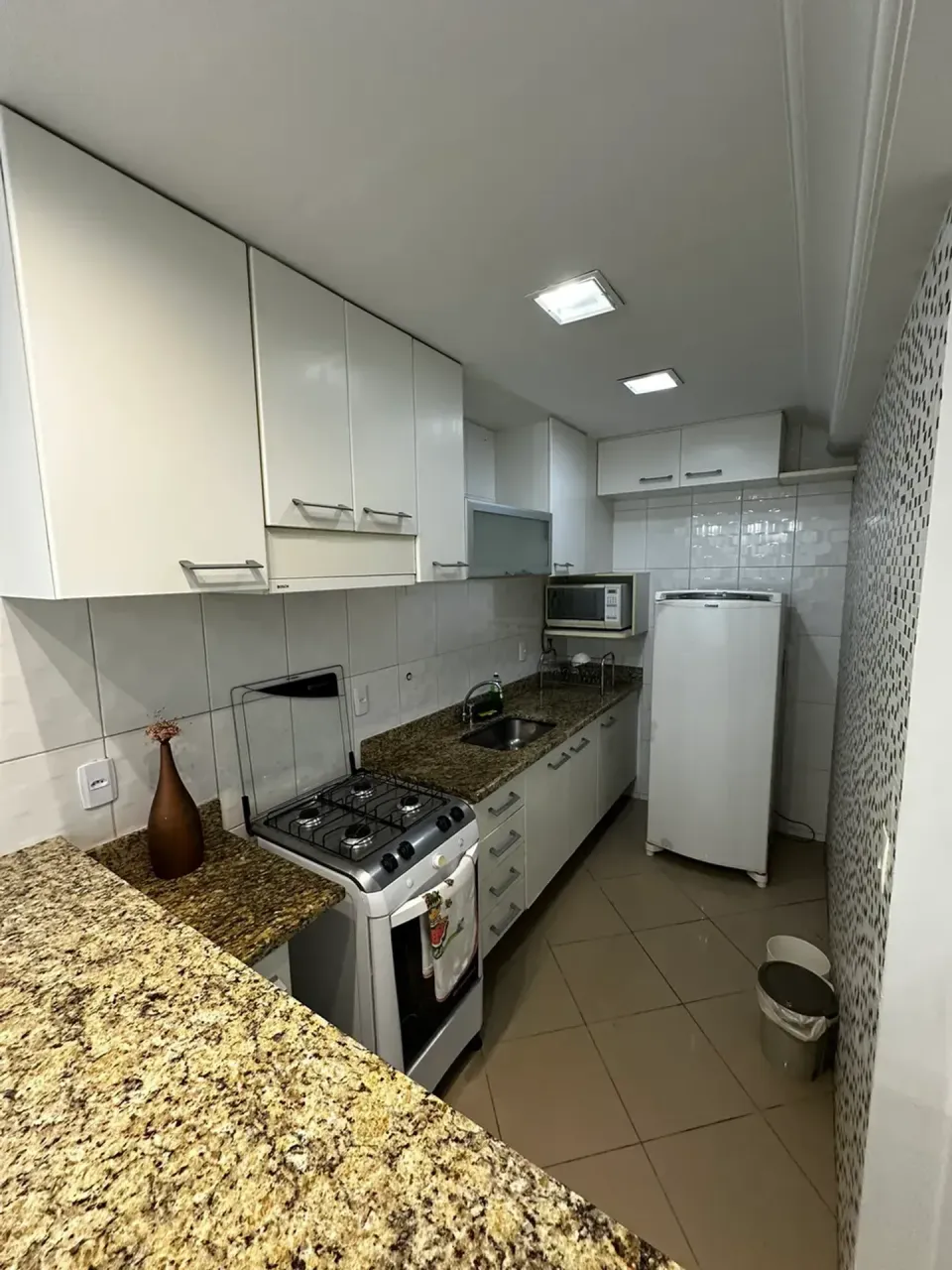 Apartamento mobiliado com 1 quarto e varanda fechada — photo 16