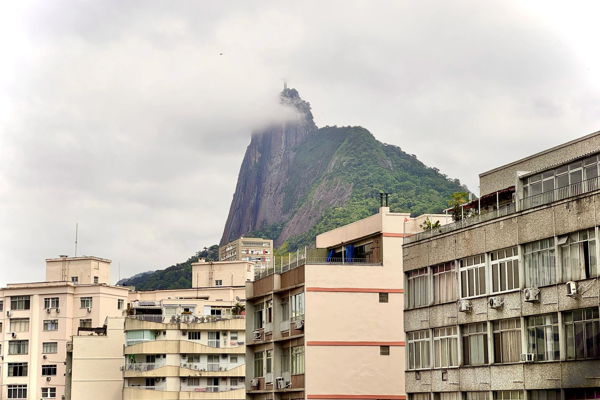 Apartamento mobiliado de 2 quartos com máquina de lavar — photo 22