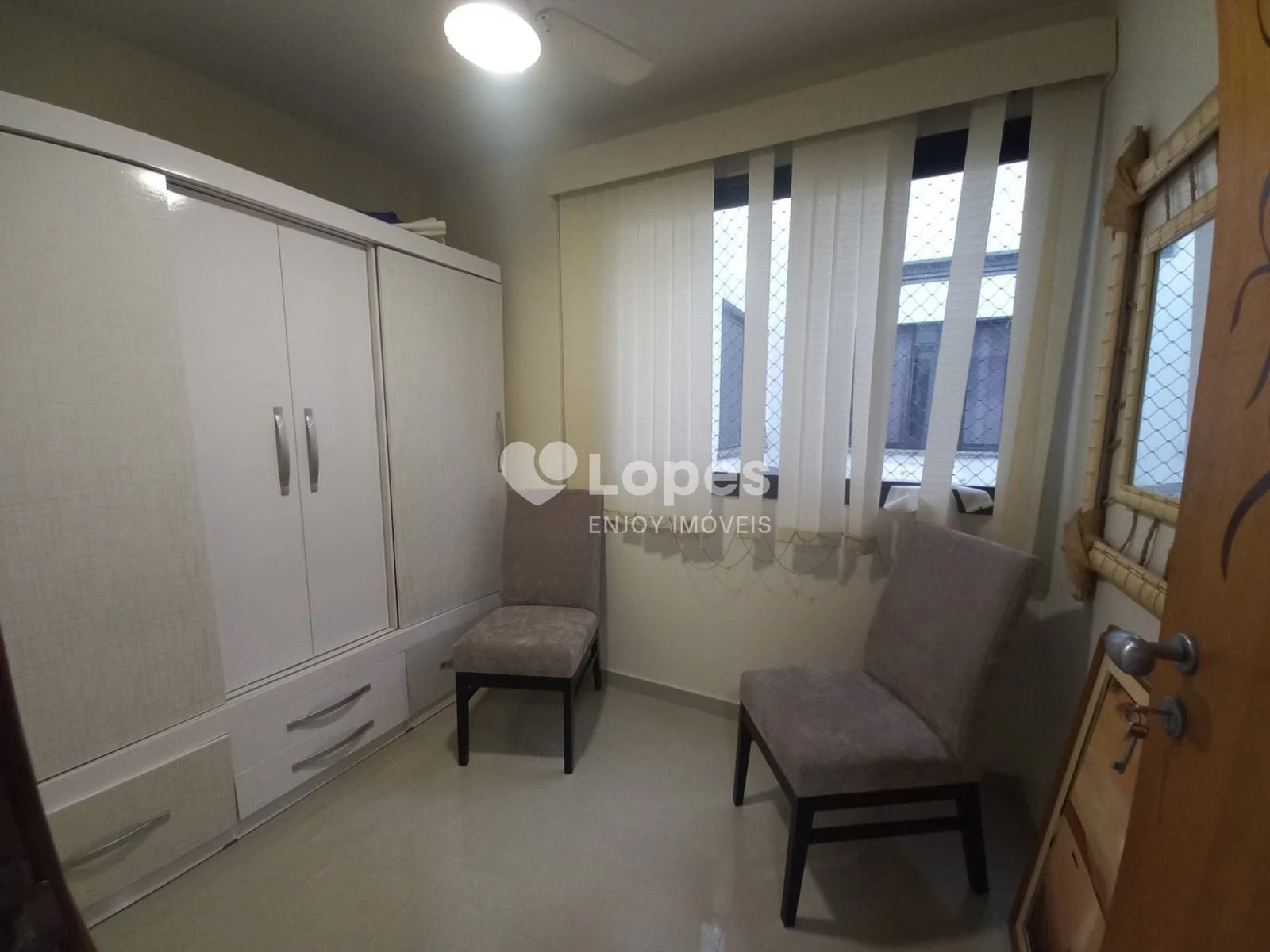 4-bedroom apartment with a home office — photo 6