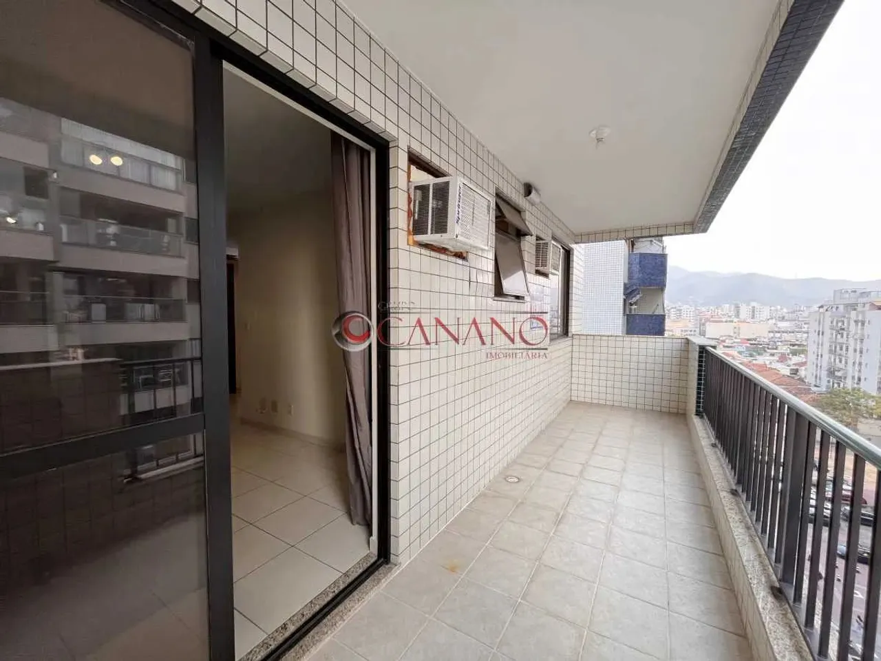 Duplex penthouse with 2 bedrooms and 2 bathrooms — photo 12