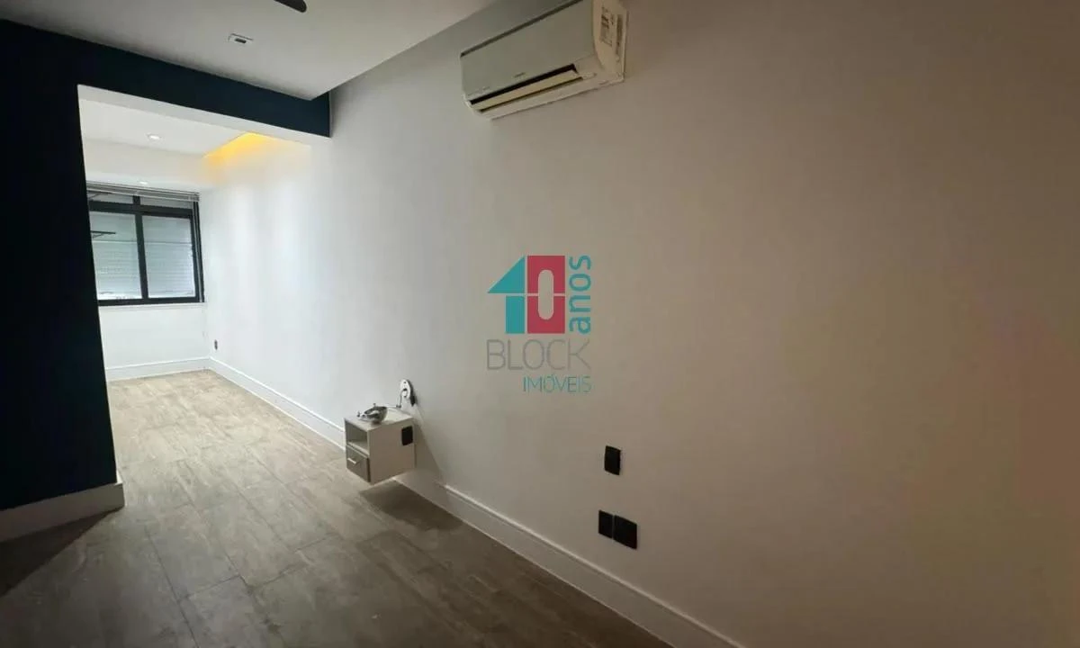 4-bedroom apartment with a home office in Rio de Janeiro — photo 20