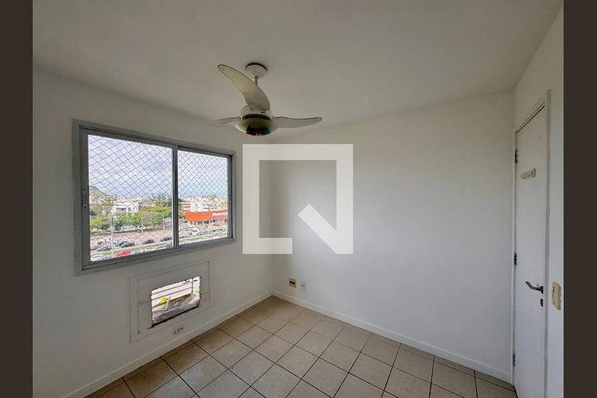 2-bedroom apartment in a building with a gym — photo 14