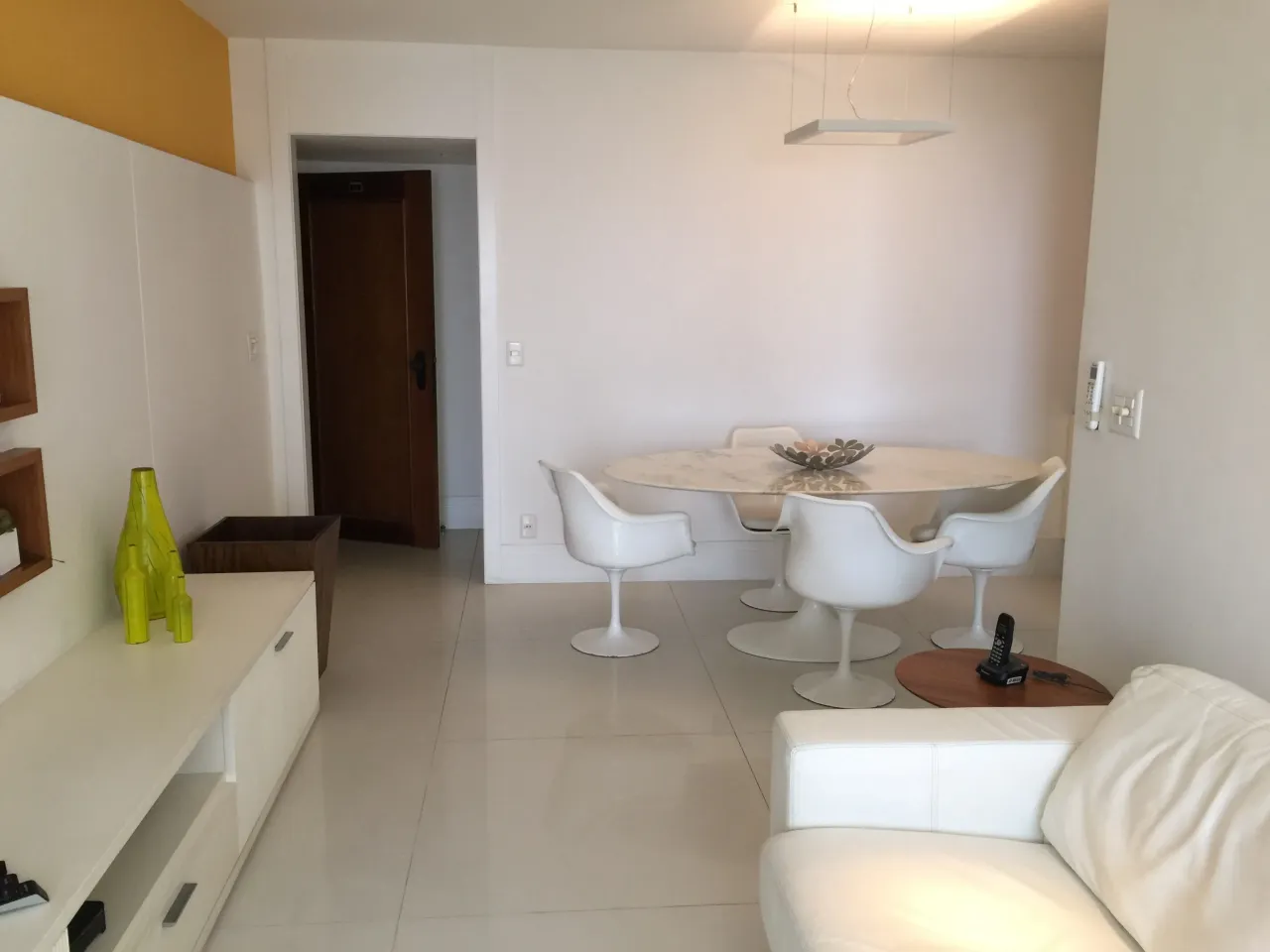 Furnished apartment with 2 bedrooms and open kitchen — photo 17