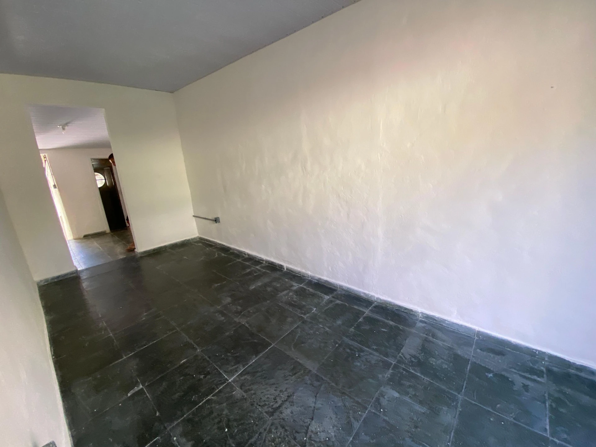 One-bedroom house with a garden — photo 17