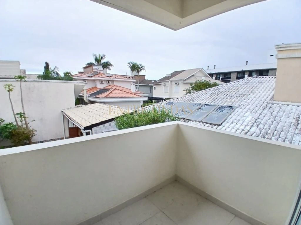 Private pool in a 3-bedroom house, 129 m² — photo 17
