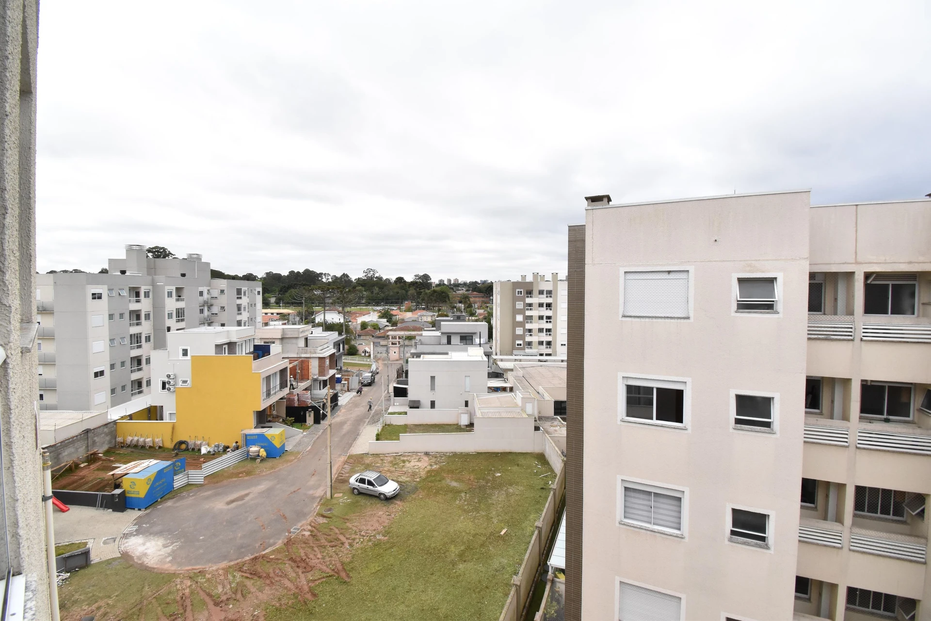 2-bedroom apartment with a home office in Curitiba — photo 33