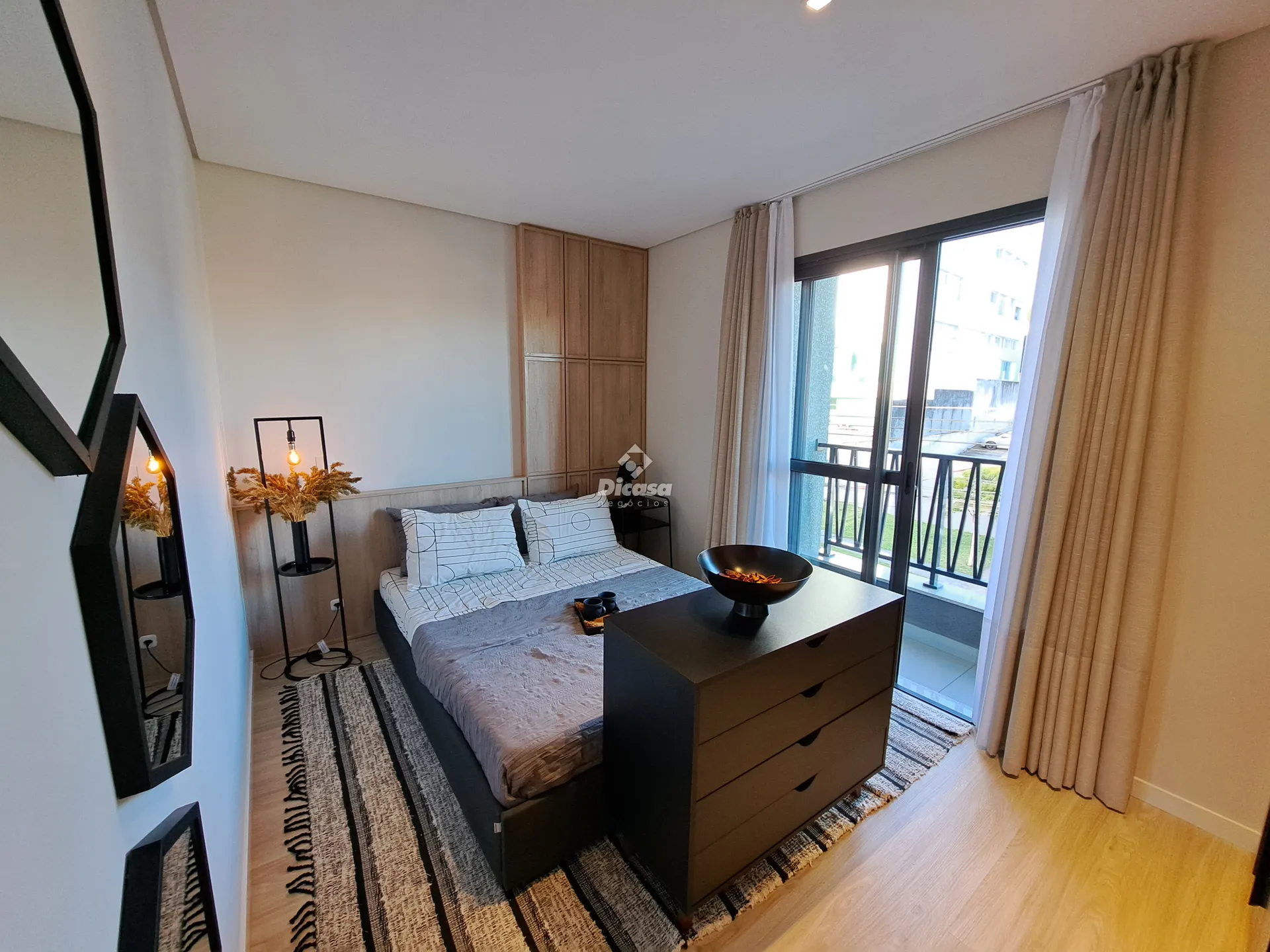 Glass-enclosed balcony in a 2-bedroom apartment, 68 m² — photo 8