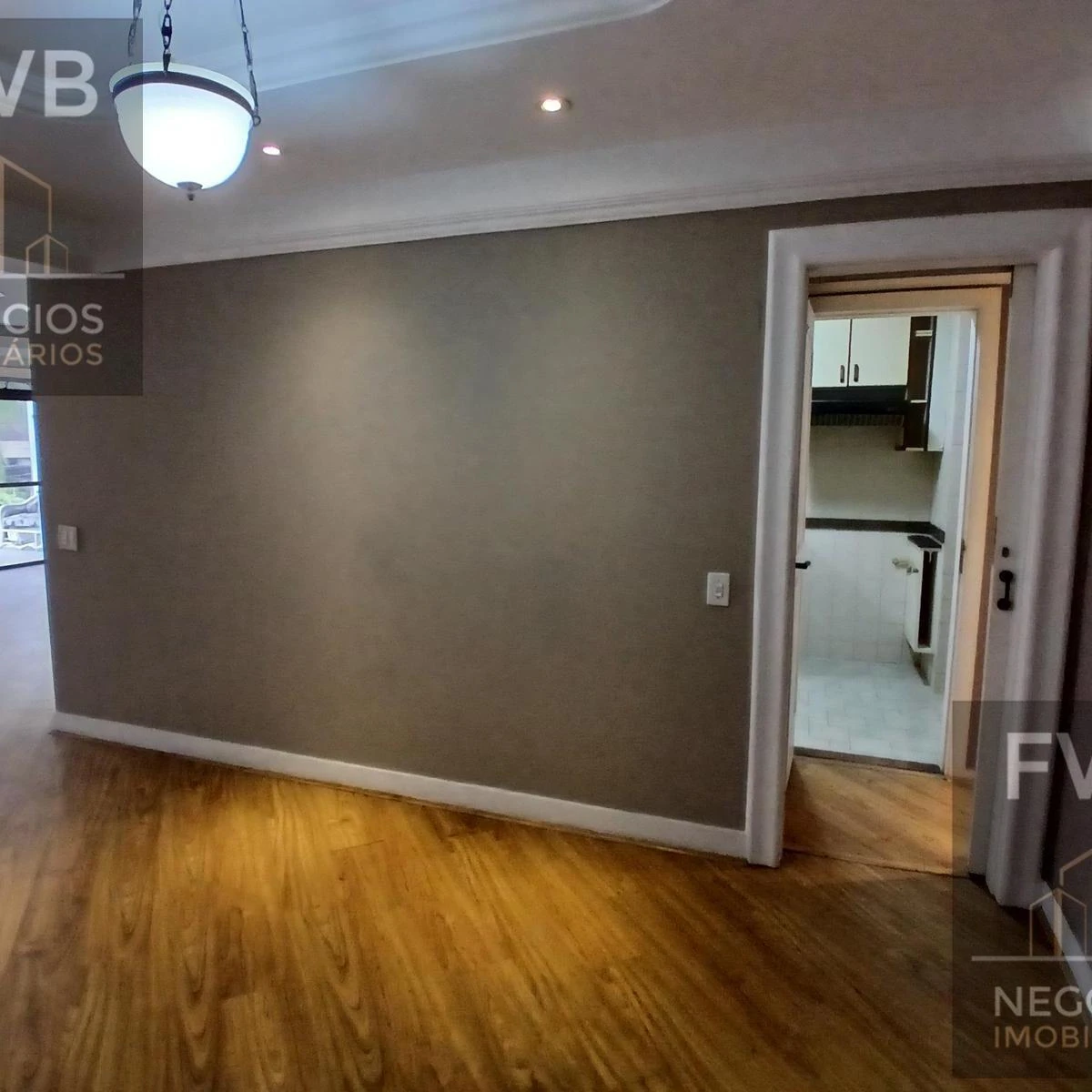 3-bedroom apartment with a home office — photo 35
