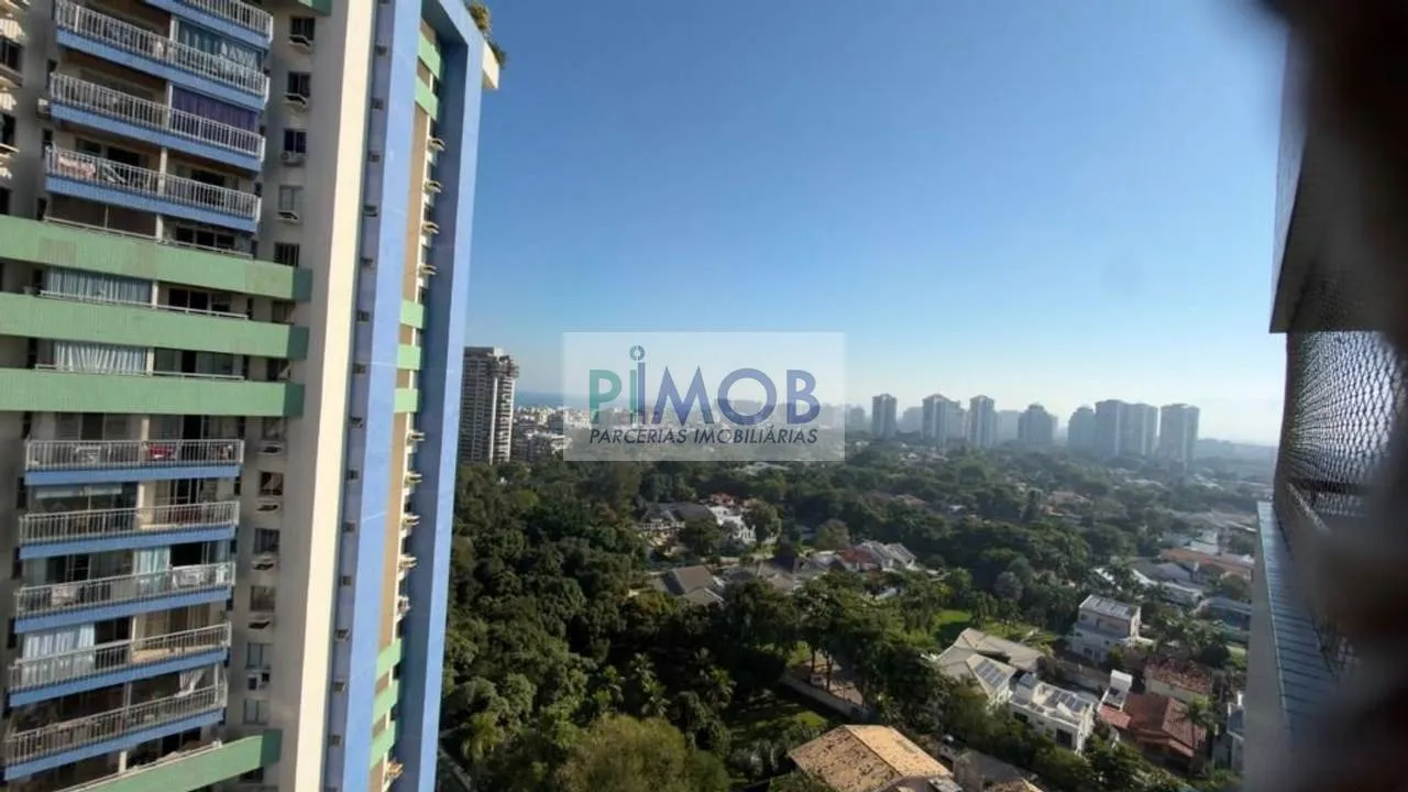 Apartment with 2 bedrooms and a balcony — photo 14