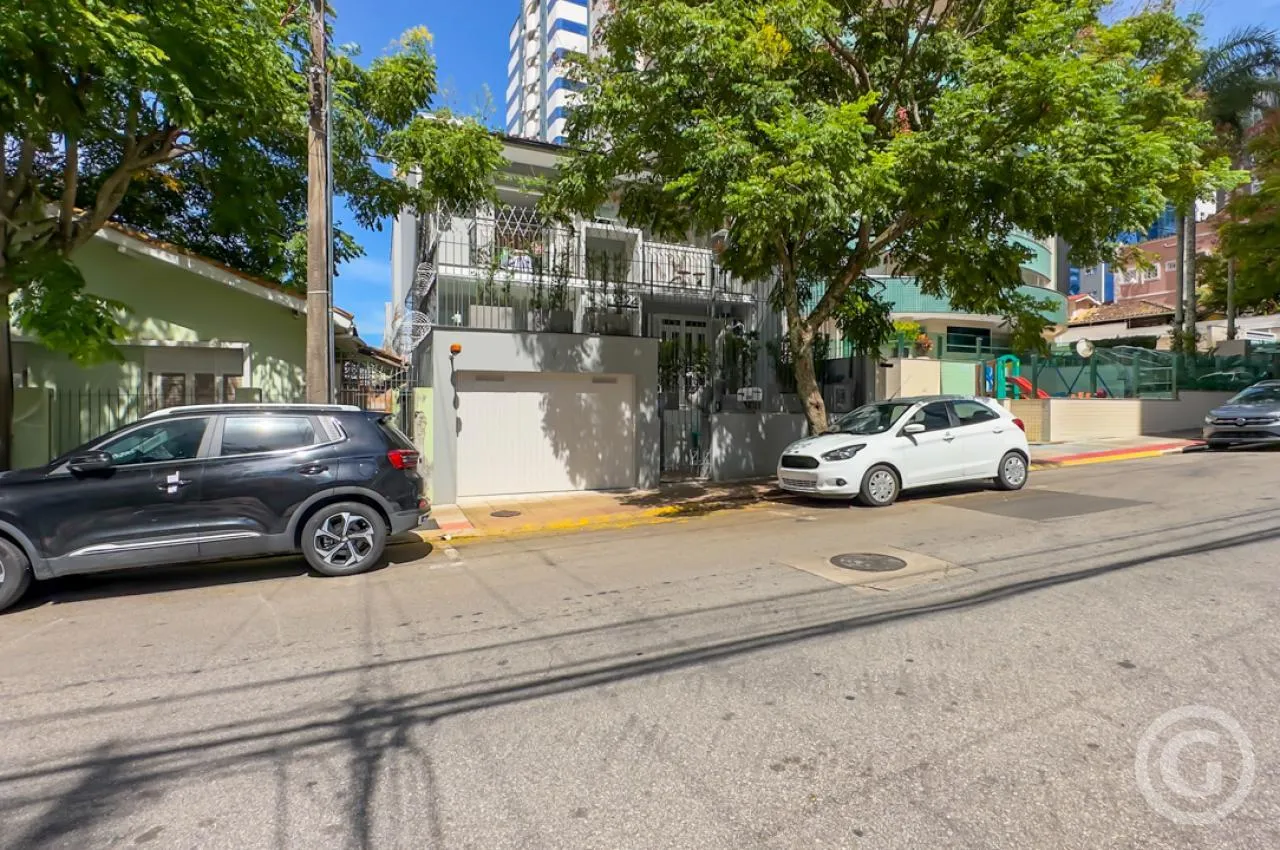 One-bedroom apartment with a dryer in Florianópolis — photo 15
