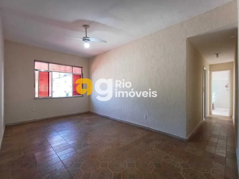Condominium townhouse with 2 bedrooms and tiled flooring — photo 13