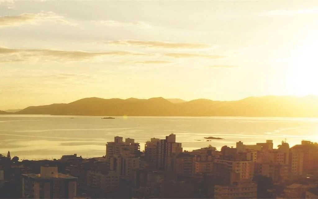 3-bedroom apartment with a water view in Florianópolis — photo 31