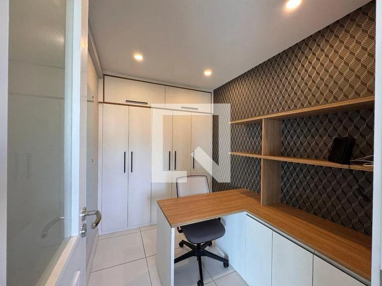 Квартира 125 м² с застеклённым балконом и рабочим местом — photo 22