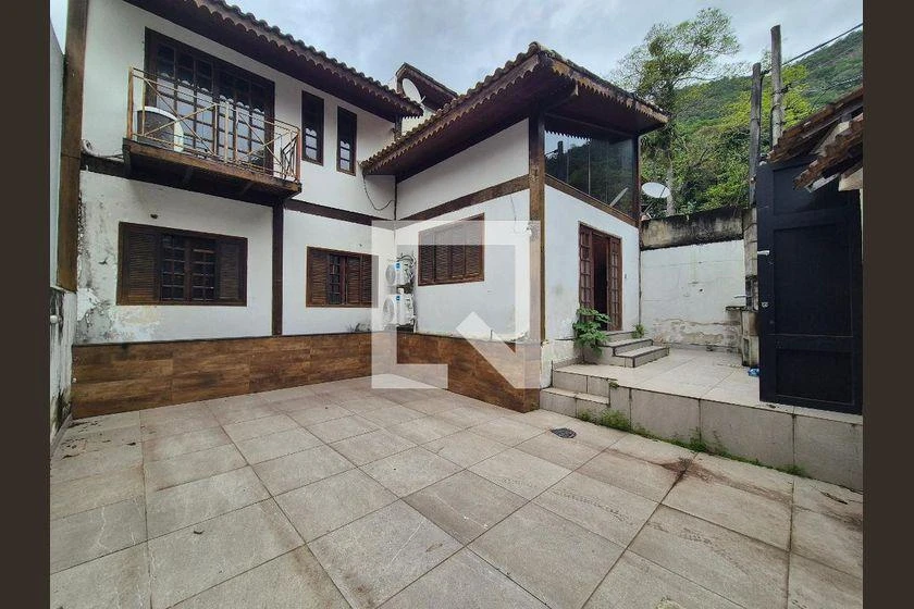3-bedroom house with a home office — photo 34